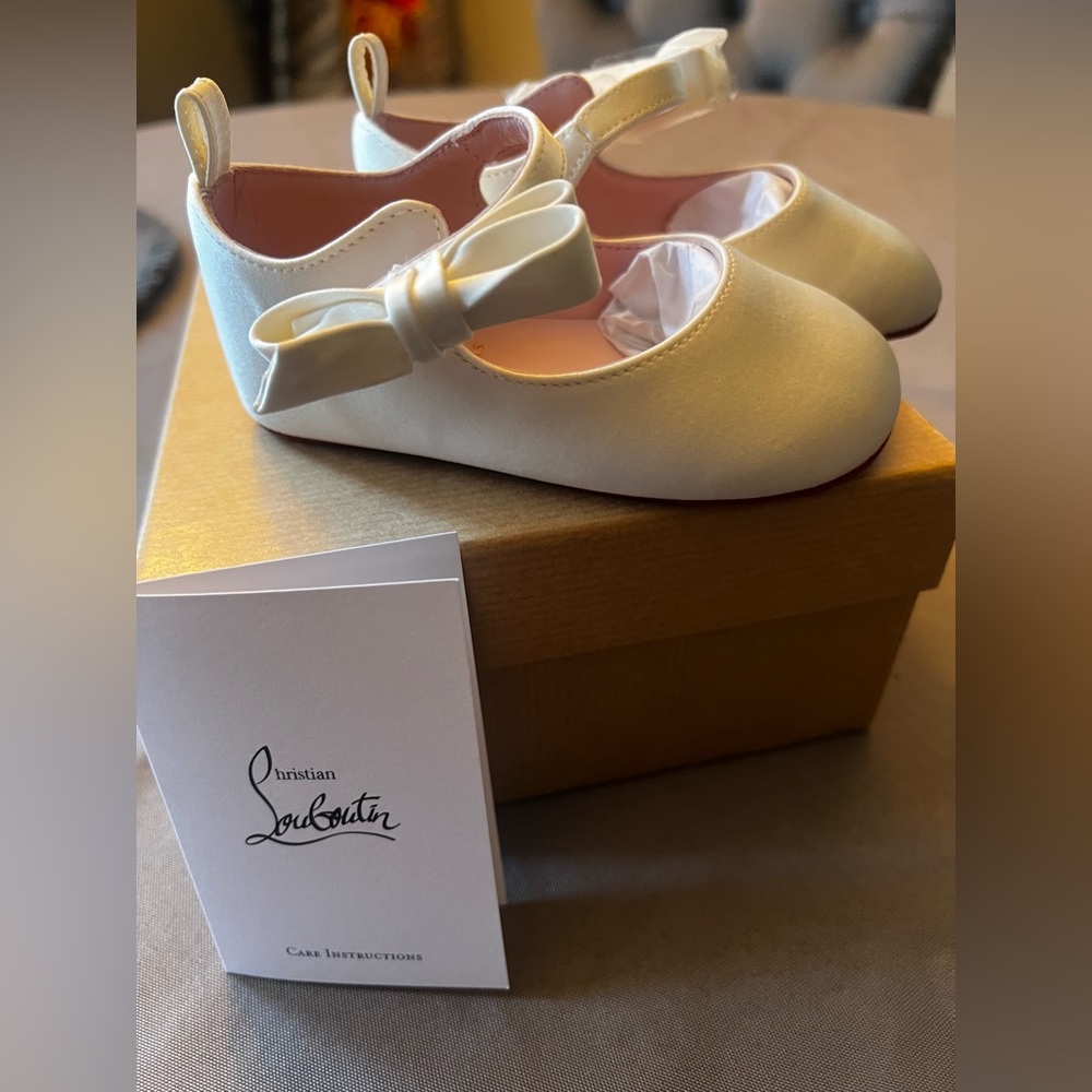 Christian Louboutin Cream Kids Dress Shoes with Bow